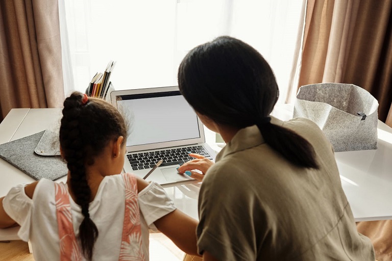 Domáce vzdelávanie: Ako funguje, čo je potrebné a ako začať?